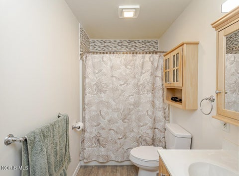 Tiny photo for 200 Farnstead Drive, Northwood, OH 43619 (MLS # 10010439)