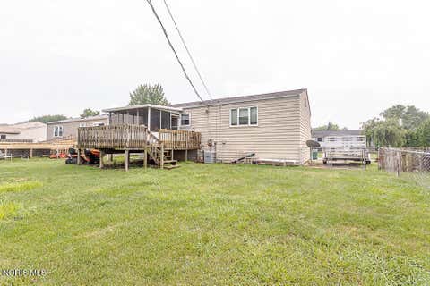 Tiny photo for 200 Farnstead Drive, Northwood, OH 43619 (MLS # 10010439)