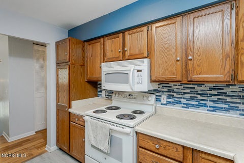 Tiny photo for 200 Farnstead Drive, Northwood, OH 43619 (MLS # 10010439)
