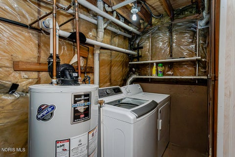 Tiny photo for 200 Farnstead Drive, Northwood, OH 43619 (MLS # 10010439)