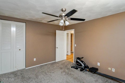 Tiny photo for 200 Farnstead Drive, Northwood, OH 43619 (MLS # 10010439)