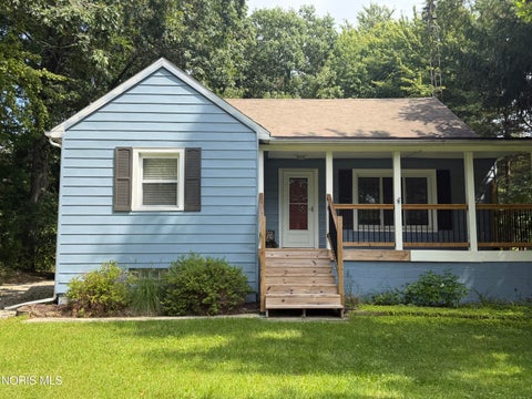Homes For Sale - 4711 S Berkey Southern Road<br/> Lucas County, Swanton, OH 43558