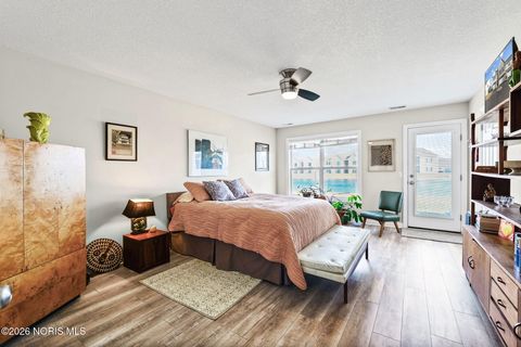 Tiny photo for 4731 Lakeside Drive, Maumee, OH 43537 (MLS # 10003031)