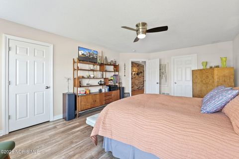 Tiny photo for 4731 Lakeside Drive, Maumee, OH 43537 (MLS # 10003031)