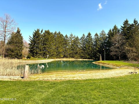 Tiny photo for 1440 S Stadium Road, Oregon, OH 43616 (MLS # 10006340)