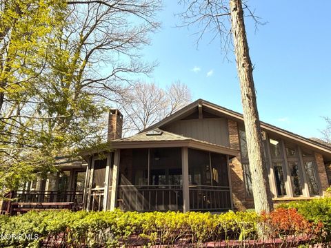 Tiny photo for 1440 S Stadium Road, Oregon, OH 43616 (MLS # 10006340)