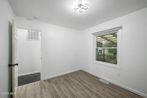 Tiny photo for 6621 Hill Avenue, Toledo, OH 43615 (MLS # 10014829)