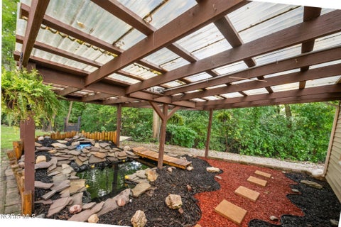 Tiny photo for 6621 Hill Avenue, Toledo, OH 43615 (MLS # 10014829)