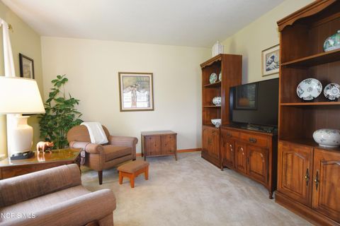 Tiny photo for 2545 Glengate Dr DR, Toledo, OH 43614 (MLS # 10007566)