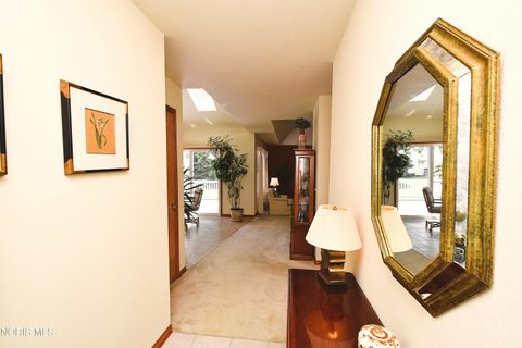 Tiny photo for 2545 Glengate Dr DR, Toledo, OH 43614 (MLS # 10007566)