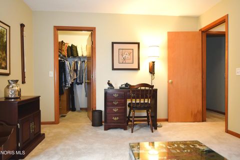 Tiny photo for 2545 Glengate Dr DR, Toledo, OH 43614 (MLS # 10007566)