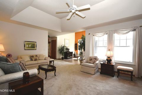 Tiny photo for 2545 Glengate Dr DR, Toledo, OH 43614 (MLS # 10007566)