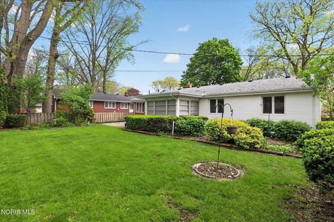 Tiny photo for 3114 Escott Avenue, Toledo, OH 43614 (MLS # 10007648)