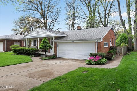 Tiny photo for 3114 Escott Avenue, Toledo, OH 43614 (MLS # 10007648)