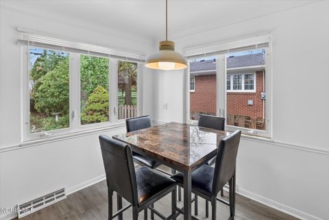 Tiny photo for 3114 Escott Avenue, Toledo, OH 43614 (MLS # 10007648)
