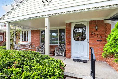 Tiny photo for 3114 Escott Avenue, Toledo, OH 43614 (MLS # 10007648)
