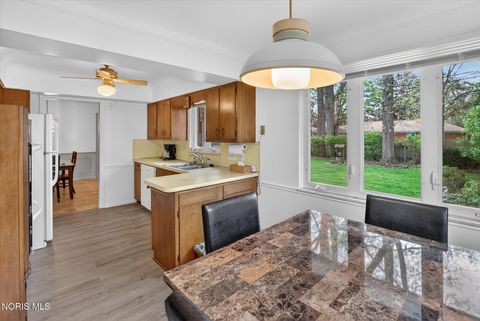 Tiny photo for 3114 Escott Avenue, Toledo, OH 43614 (MLS # 10007648)