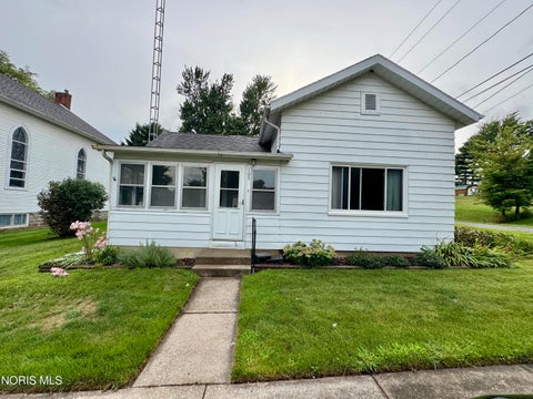 Homes For Sale - 105 Market Street<br/> Napoleon, OH 43545