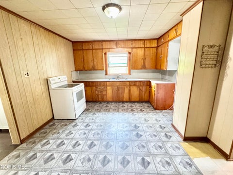 Tiny photo for 105 Market Street, Napoleon, OH 43545 (MLS # 10011853)