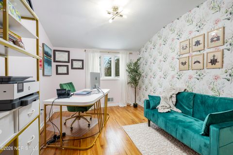 Tiny photo for 3707 W Bancroft Street, Ottawa Hills, OH 43606 (MLS # 10003402)