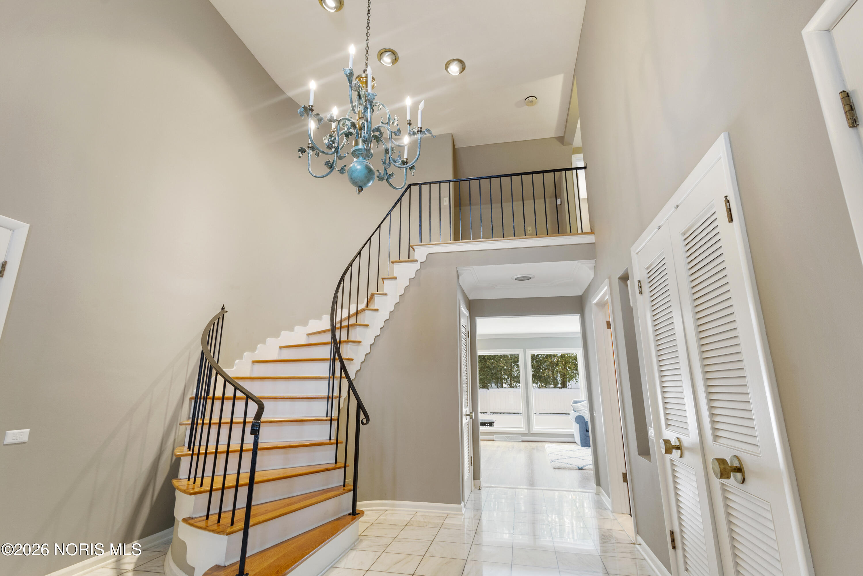 3707 W Bancroft Street