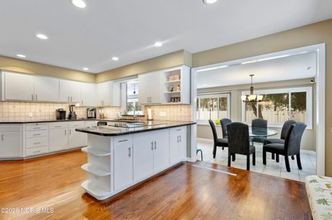 Tiny photo for 3707 W Bancroft Street, Ottawa Hills, OH 43606 (MLS # 10003402)