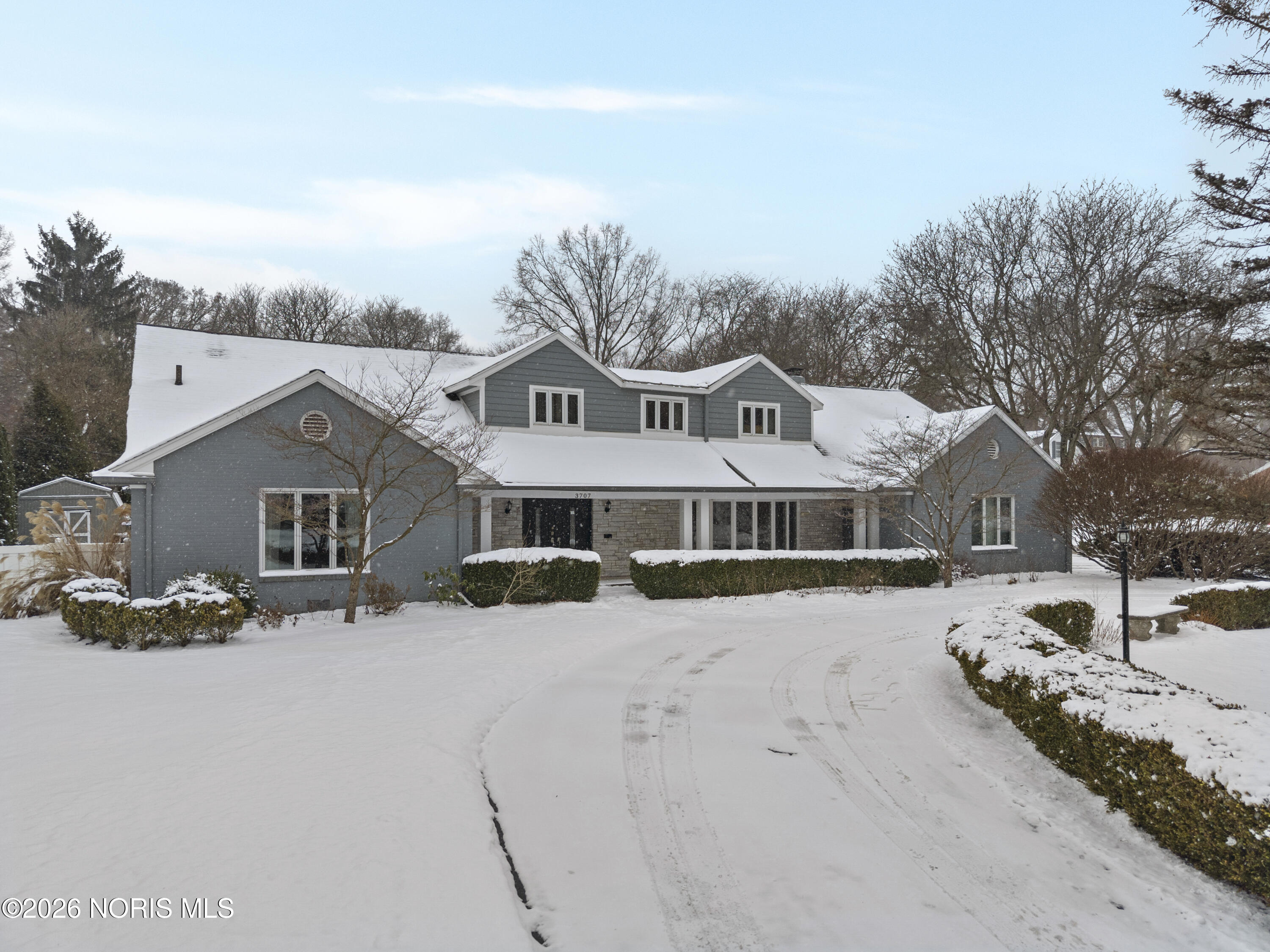 3707 W Bancroft Street