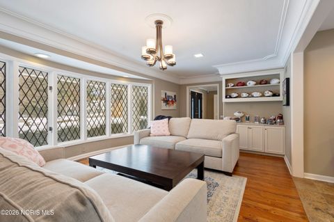 Tiny photo for 3707 W Bancroft Street, Ottawa Hills, OH 43606 (MLS # 10003402)