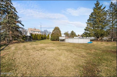 Tiny photo for 3440 Starr Avenue, Oregon, OH 43616 (MLS # 10004561)