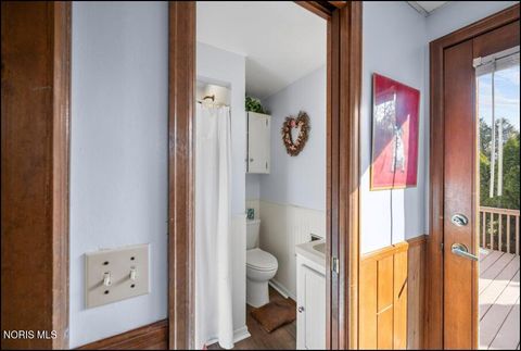 Tiny photo for 3440 Starr Avenue, Oregon, OH 43616 (MLS # 10004561)