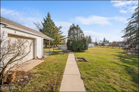 Tiny photo for 3440 Starr Avenue, Oregon, OH 43616 (MLS # 10004561)