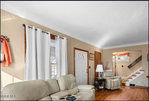 Tiny photo for 3440 Starr Avenue, Oregon, OH 43616 (MLS # 10004561)