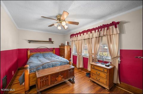 Tiny photo for 3440 Starr Avenue, Oregon, OH 43616 (MLS # 10004561)