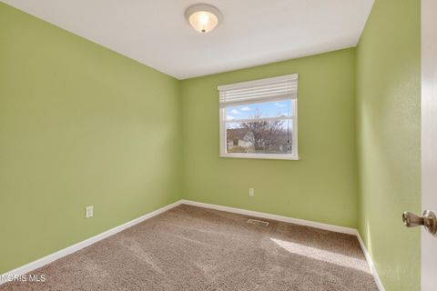 Tiny photo for 5449 Brook Point Road, Toledo, OH 43611 (MLS # 10006455)