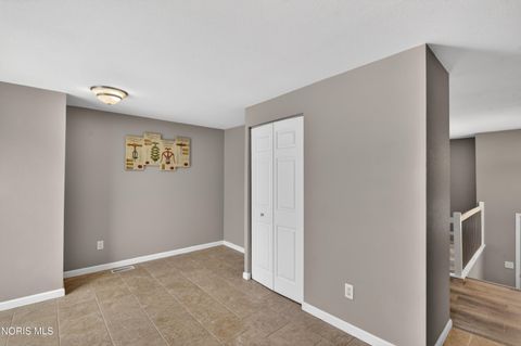 Tiny photo for 5449 Brook Point Road, Toledo, OH 43611 (MLS # 10006455)