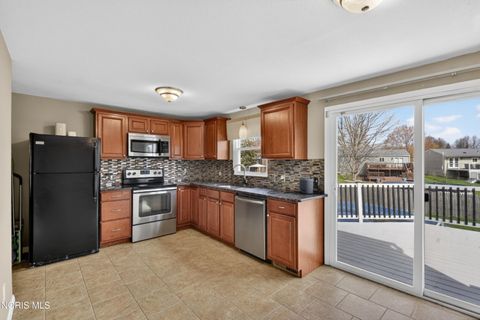 Tiny photo for 5449 Brook Point Road, Toledo, OH 43611 (MLS # 10006455)