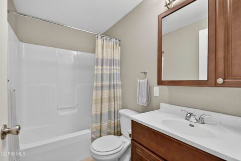 Tiny photo for 5449 Brook Point Road, Toledo, OH 43611 (MLS # 10006455)