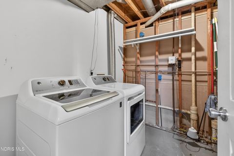 Tiny photo for 5449 Brook Point Road, Toledo, OH 43611 (MLS # 10006455)