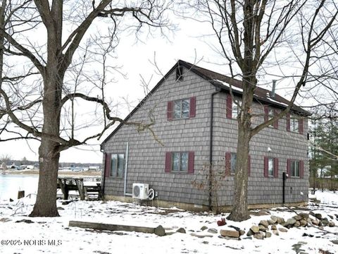 Photo of 638 Seneca Drive, Montpelier, OH 43543 (MLS # 10002377)