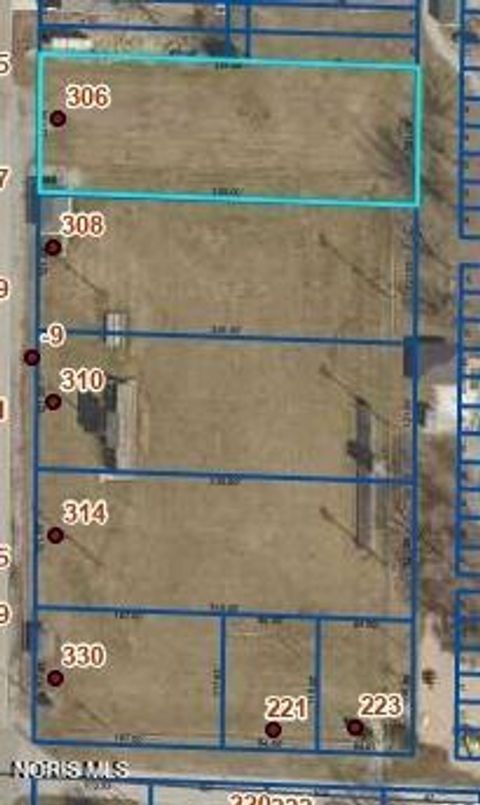 Tiny photo for 306 S Tarr, North Baltimore, OH 45872 (MLS # 10004238)