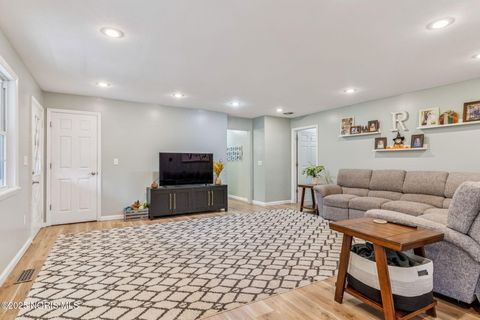Tiny photo for 500 Blue Bonnet Drive, Findlay, OH 45840 (MLS # 10000189)