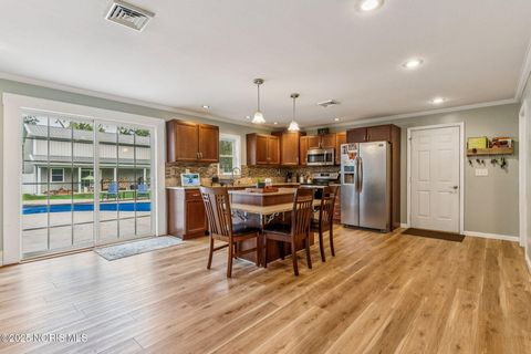 Tiny photo for 500 Blue Bonnet Drive, Findlay, OH 45840 (MLS # 10000189)