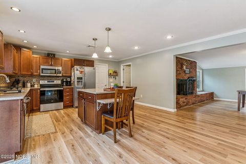 Tiny photo for 500 Blue Bonnet Drive, Findlay, OH 45840 (MLS # 10000189)