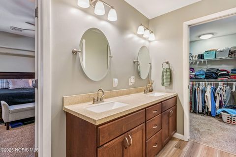 Tiny photo for 500 Blue Bonnet Drive, Findlay, OH 45840 (MLS # 10000189)