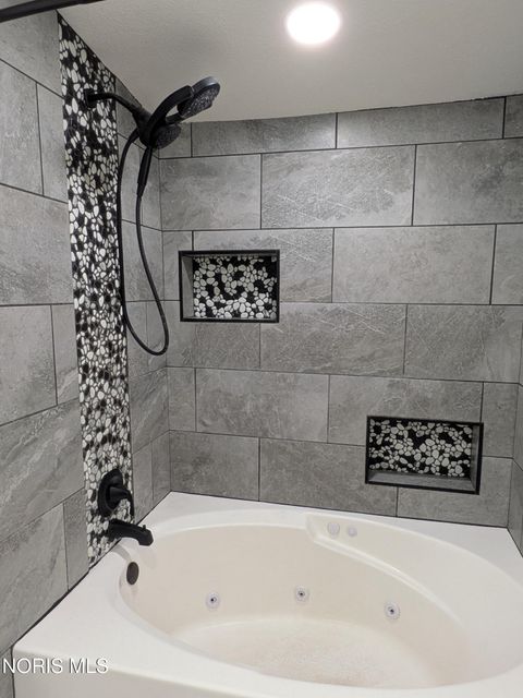 Tiny photo for 17156 Harris Road, Defiance, OH 43512 (MLS # 10006022)