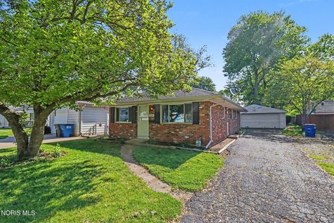 Tiny photo for 5622 Fenwick Drive, Toledo, OH 43623 (MLS # 10007562)