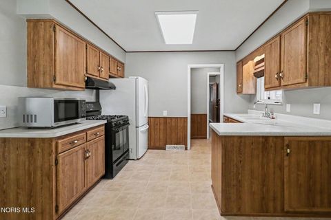 Tiny photo for 5622 Fenwick Drive, Toledo, OH 43623 (MLS # 10007562)
