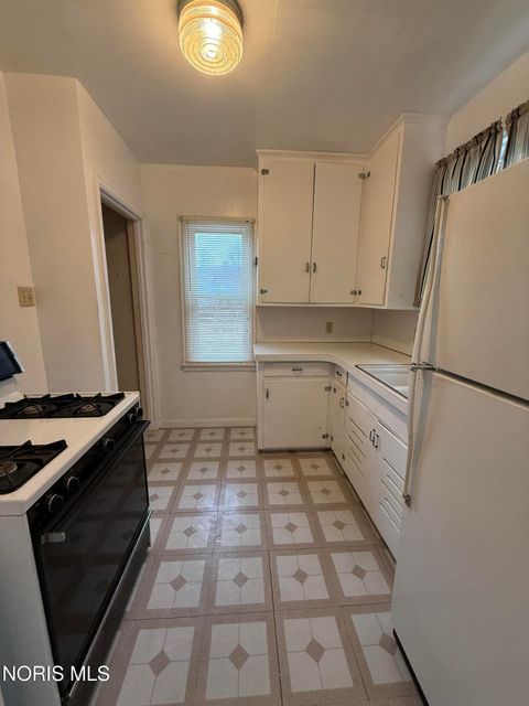 Tiny photo for 4025 Belmar Avenue, Toledo, OH 43612 (MLS # 10004272)