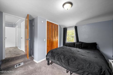 Tiny photo for 2146 Marlow Road, Toledo, OH 43613 (MLS # 10000749)