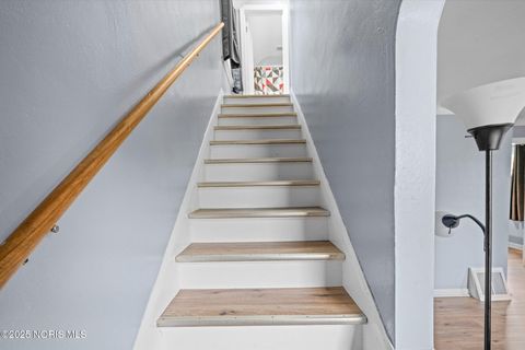 Tiny photo for 2146 Marlow Road, Toledo, OH 43613 (MLS # 10000749)